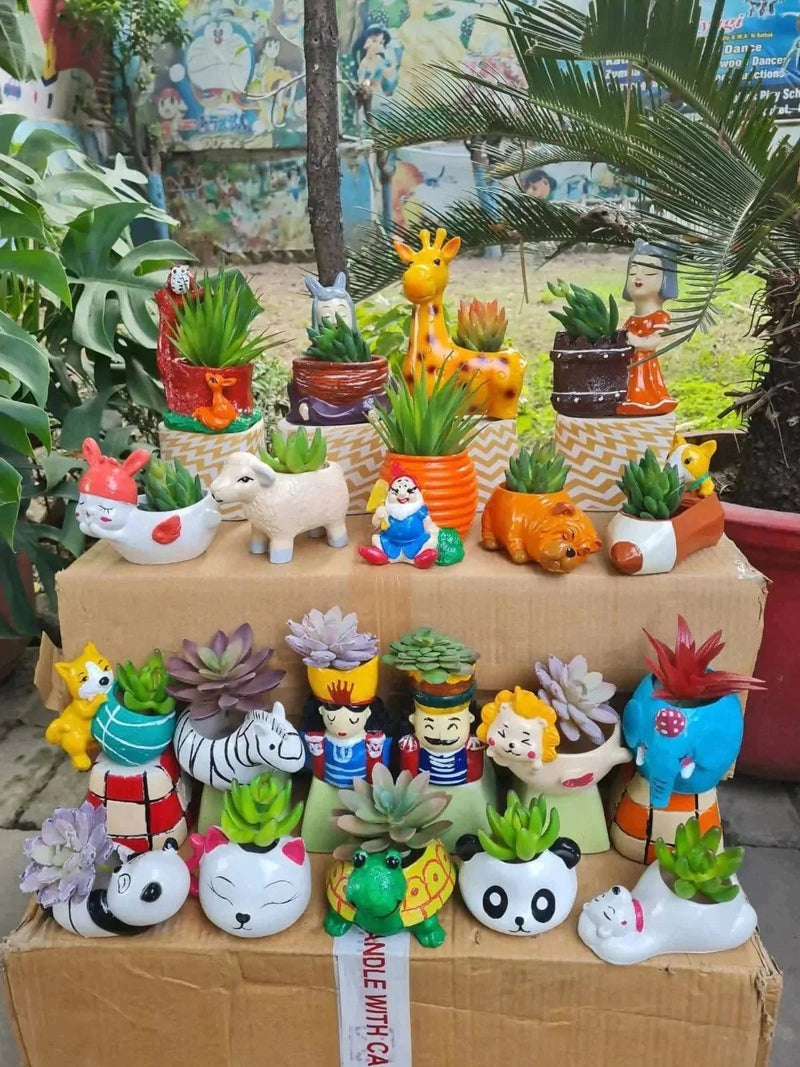 Spacio Decor Pots Pots Animals miniature Set of 20pcs